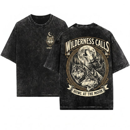 Wolf Vintage 90s Grunge Retro Faded Wild Nature Howling Moon Y2k Gothic 2000s Gift Unisex Wash T-Shirt