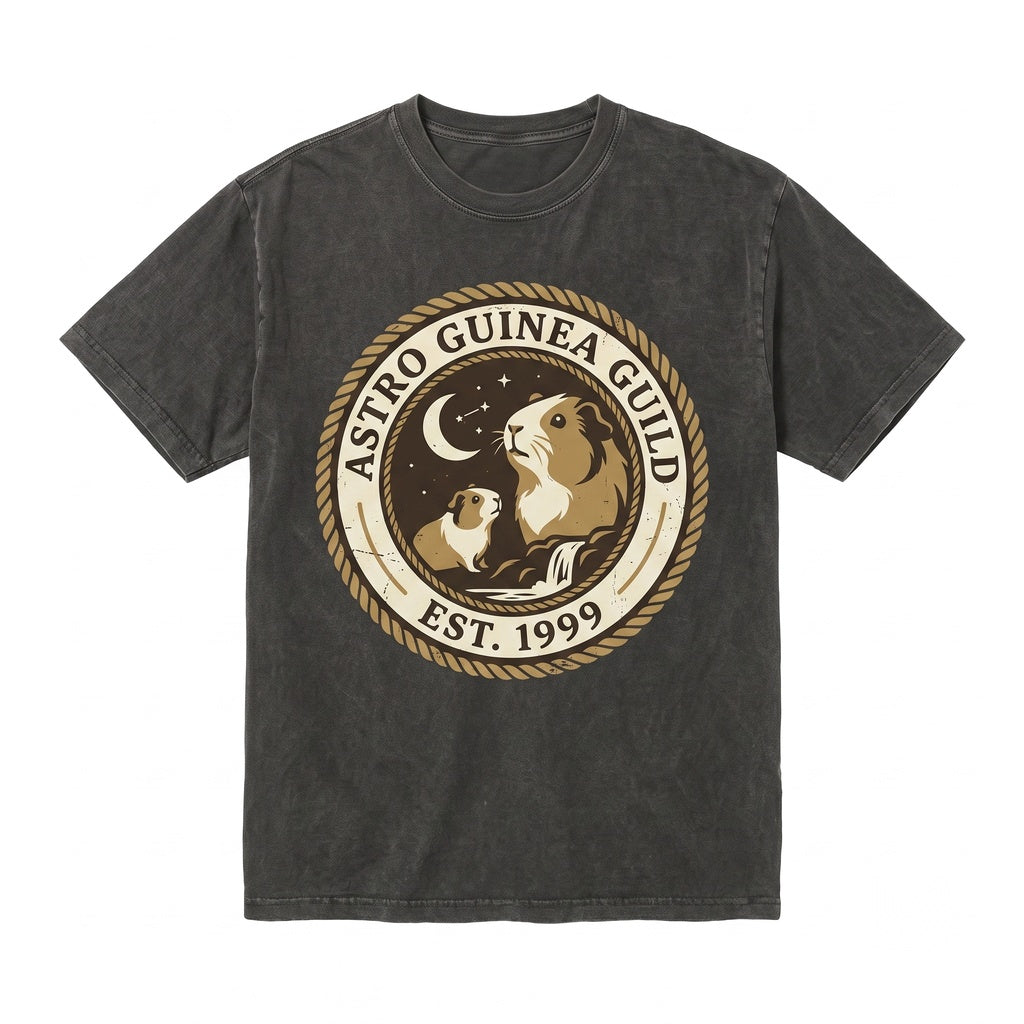 Guinea Pig Howling to the Moon Vintage 90s Retro Animal Graphic Gift Unisex TShirt