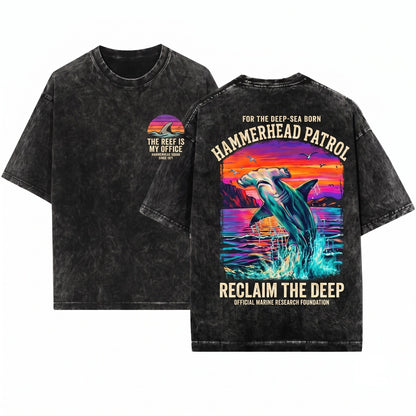 Vintage Retro Hammerhead Shark Sunset Graphic Ocean Predator Coastal Sea Life Aesthetic Gift Unisex Wash T-Shirt