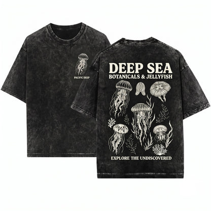Retro Jellyfish Ocean Graphic Marine Life Sea Creature Minimal Underwater Nature Aesthetic Top Gift Unisex Wash T-Shirt