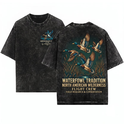 Old School Mallard Duck Graphic Flying Waterfowl Wildlife Rustic Hunting Nature Outdoorsman Gift Unisex Wash T-Shirt
