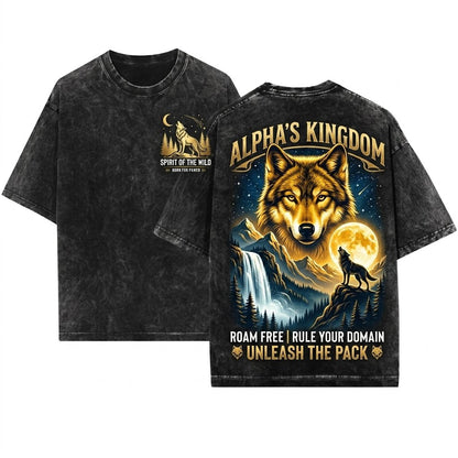 Vintage 90s Wolf Howling Moon Grunge Retro Faded Graphic Nature Galaxy Y2K Streetwear 2000s Unisex Wash T-Shirt