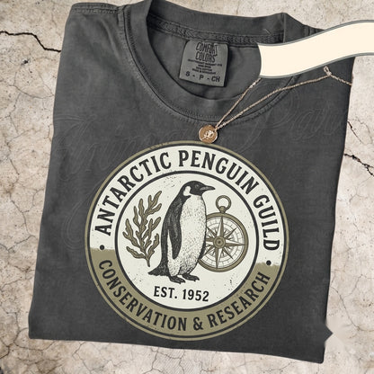 Cute Emperor Penguin Vintage Antarctic Wildlife Nature Graphic Illustration Gift Unisex TShirt