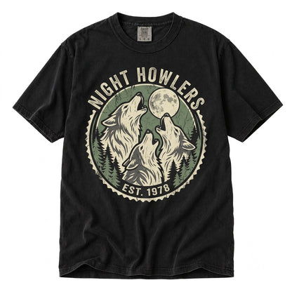 Howling Wolf Moon Graphic Vintage Wildlife Nature Lover Apparel Gift Unisex TShirt