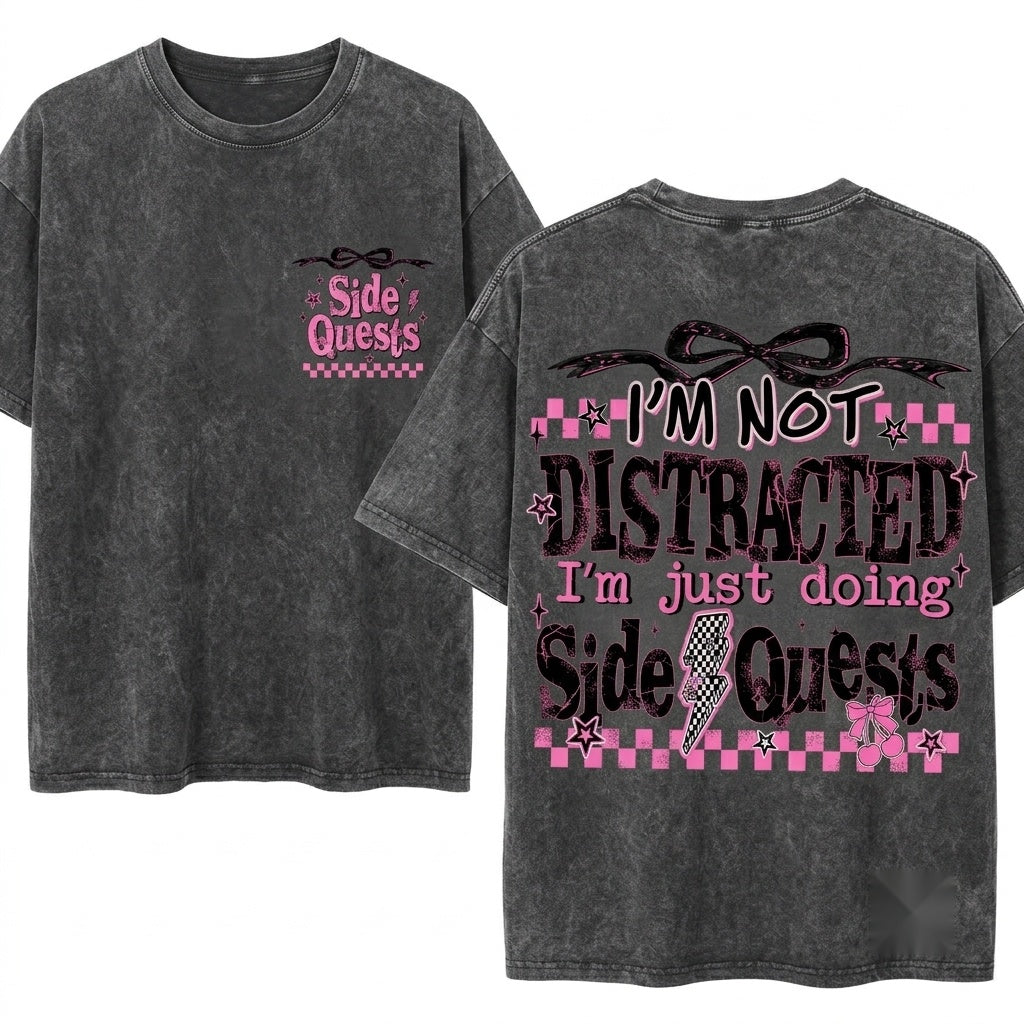 Im Not Distracted Doing Side Quests Funny Sassy Quote Coquette Distressed Grunge Checkered Womens Sarcasm Unisex Wash T-Shirt