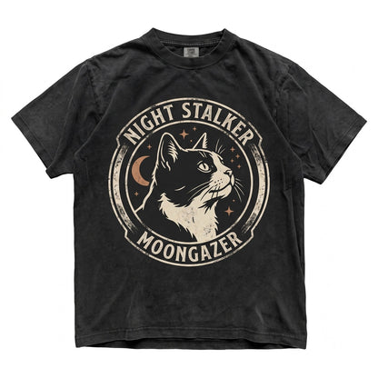 Vintage 90s Retro Tuxedo Cat Howling At The Full Moon Graphic Pet Mom Gift Unisex TShirt