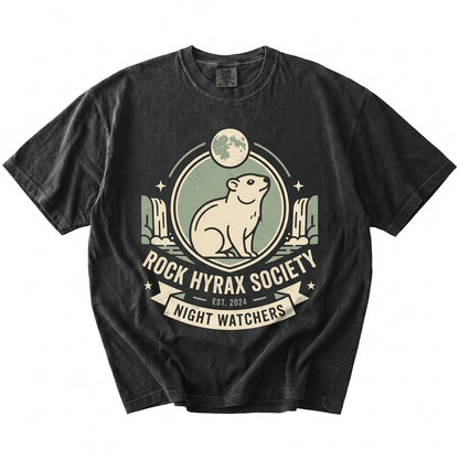 Vintage 90s Retro Rock Hyrax Howling at the Full Moon Wildlife Graphic Unisex TShirt