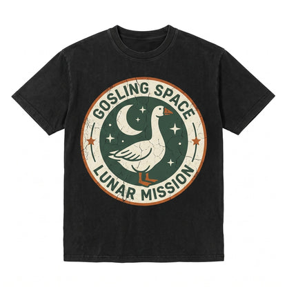 Vintage Goose 90s Graphic Retro 2000s Nature Moon Lovers Nostalgia Oversize Party Gift Unisex TShirt