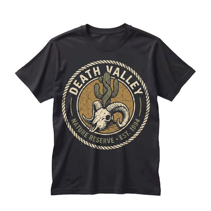 Lion Vintage 90s Lover Gift, Wildlife Nature Graphic, Forest Animal Moon Unisex TShirt