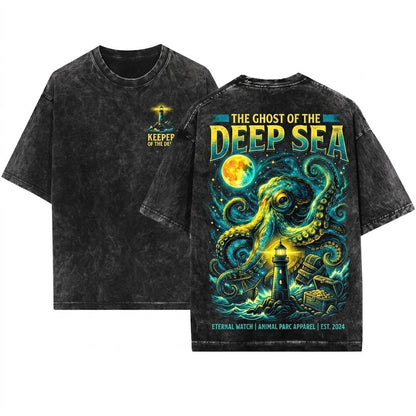 Octopus Full Moon Ocean Life Sea Creature Lighthouse Beach Holiday Dark Vintage Unisex Wash T-Shirt