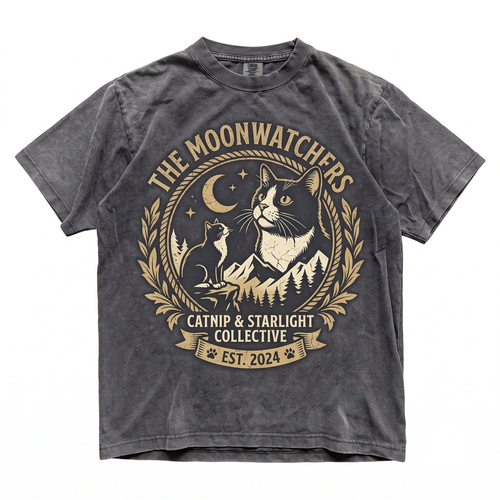 Vintage 90s Retro Tuxedo Cat Howling At The Full Moon Graphic Pet Mom Gift Unisex TShirt