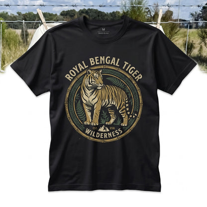 Retro Majestic Tiger Graphic Jungle Predator Wildlife Vintage Wilderness Adventure Animal Gift Unisex TShirt