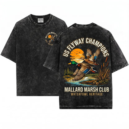Retro Flying Mallard Duck Classic Waterfowl Hunting Graphic Vintage Wetland Wildlife Nature Gift Unisex Wash T-Shirt