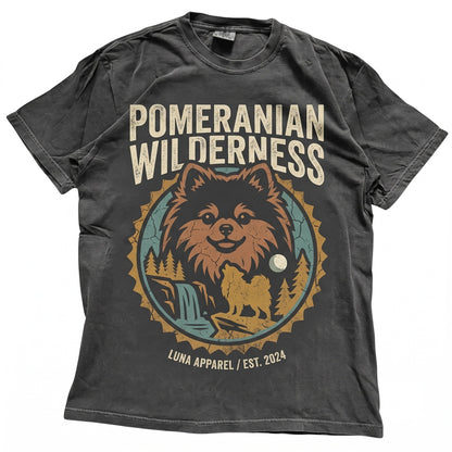 Retro Pomeranian Howling Full Moon Graphic Dog Mom Gift Unisex TShirt