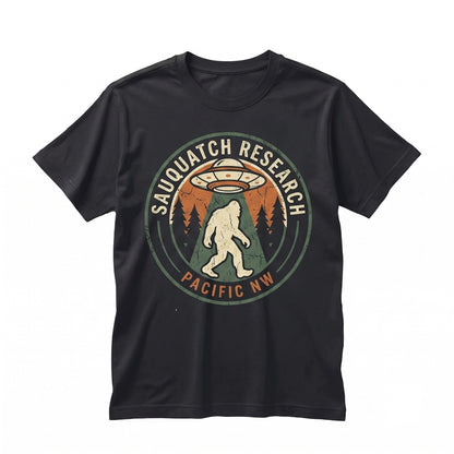 Funny Bigfoot Abduction Retro UFO Graphic Vintage Sasquatch Alien Unisex TShirt