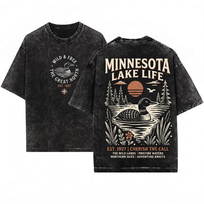 Vintage Old School Loon Lake Wildlife Nature Bird Rustic Outdoor Graphic Style Gift Unisex Wash T-Shirt