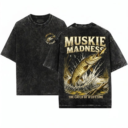 Vintage 90s Retro Muskie Muskellunge Fishing Angler Graphic Lake Nature Aesthetic Fisherman Gift Unisex Wash T-Shirt