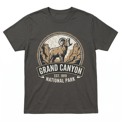 Vintage Grand Canyon Graphic Arizona Retro Travel Landscape Adventure Gift Unisex TShirt