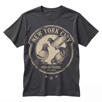 Vintage 90s Pigeon Retro Star Graphic Cute Rock Dove Aesthetic Top Street Bird Lover Gift Artistic Y2K Urban Unisex TShirt