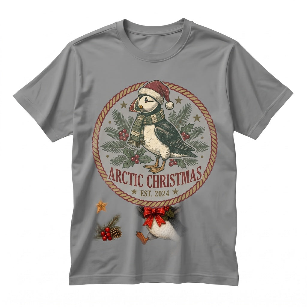 Festive Vintage Christmas Holiday Graphic Three Puffins Bird Lover Gift Unisex TShirt