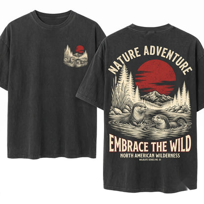 Vintage Rustic River Otter Wildlife Graphic Animal Art Country Unisex Wash T-Shirt