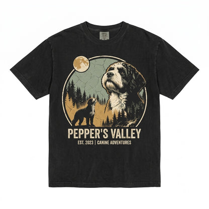 Aussiedoodle Howling at Full Moon Vintage 90s Retro Graphic Dog Mom Gift Unisex TShirt