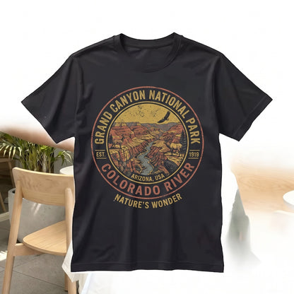 Vintage Grand Canyon Graphic Arizona Retro Travel Landscape Adventure Gift Unisex TShirt