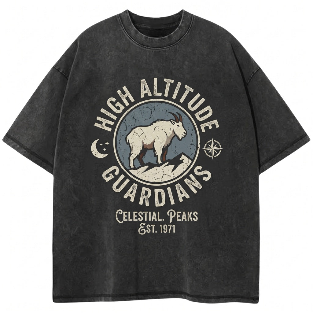 Retro Mountain Goat Moon Wildlife Graphic Vintage Animal Lovers Oversized Unisex TShirt