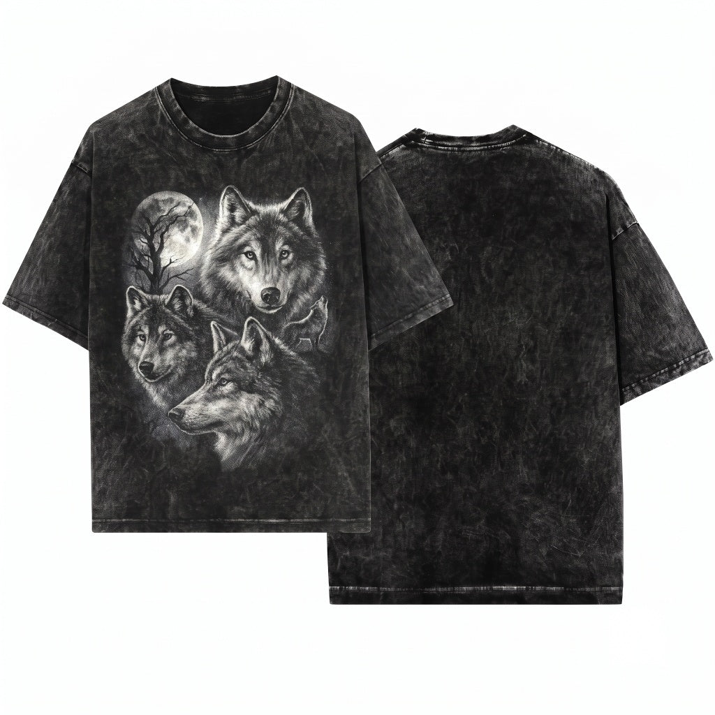 Wolf Vintage 90s Grunge Retro Faded Wild Nature Howling Moon Y2k Gothic 2000s Gift Unisex Wash T-Shirt