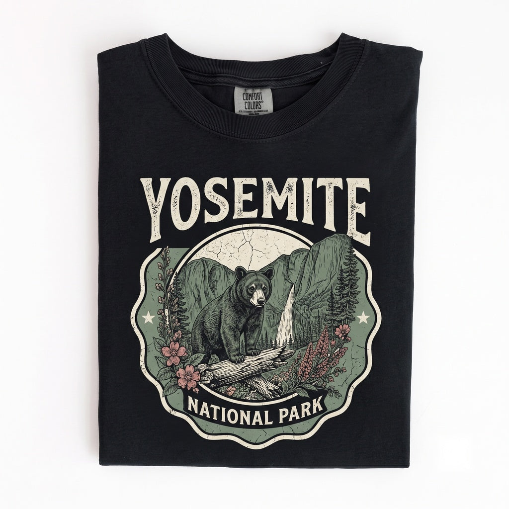 Vintage Yosemite Bear Graphic Mountain Wildlife Adventure Retro Outdoor Explorer Nature Gift Unisex TShirt