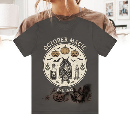 Vintage Spooky Halloween Bats Jack-O-Lantern Witchy Black Cat Trick Or Treat Gift Unisex TShirt