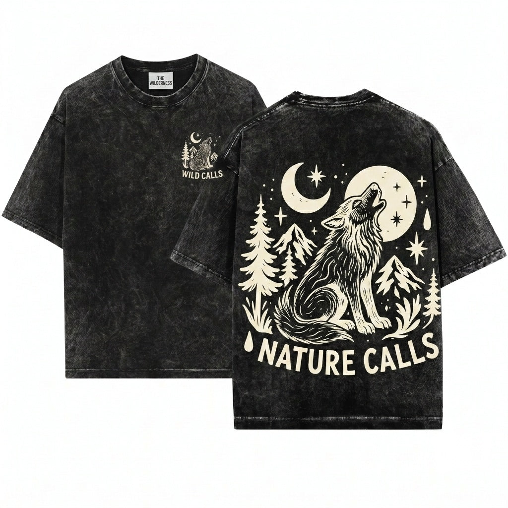 Vintage Howling Wolf Graphic Forest Wildlife Rustic Moonlit Nature Adventure Gift Unisex Wash T-Shirt
