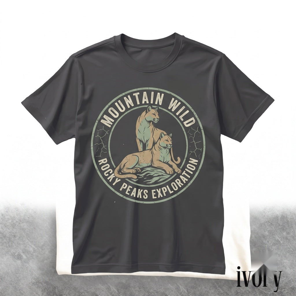 Vintage Classic Mountain Lion Cougar Graphic Wildlife Nature Western Animal Gift Unisex TShirt