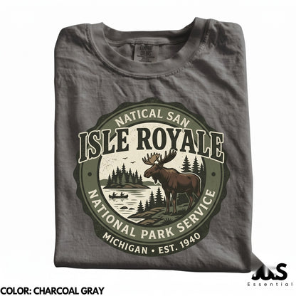 Vintage Isle Royale National Park Retro Michigan Moose Nature Hiking Gift Unisex TShirt