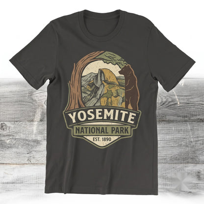 Vintage Retro Yosemite National Park California Nature Hiking Graphic Gift Unisex TShirt