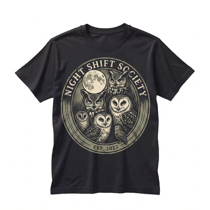 Graphic Vintage Moon Nocturnal Wildlife Great Horned Barn Owl Forest Animal Nature Art Gift Unisex TShirt