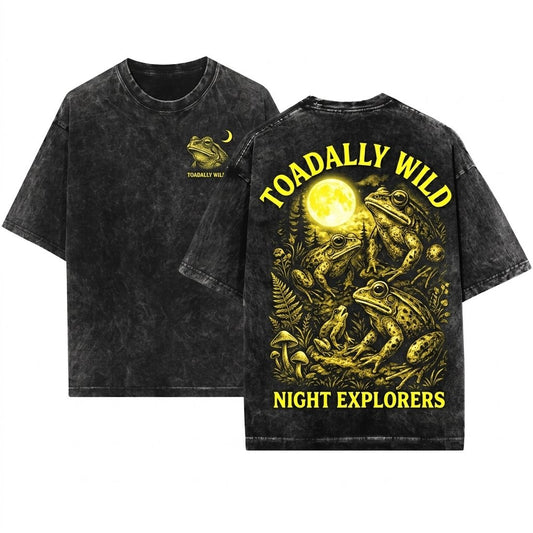Vintage Frog Graphic Full Moon Animals Wildlife Nature Lover Forest Aesthetic Cottagecore Retro Top Unisex Wash T-Shirt