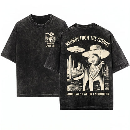 Vintage Western Cowboy Siamese Cat UFO Alien Retro Gift Mom Dad Pet Lover Unisex Wash T-Shirt