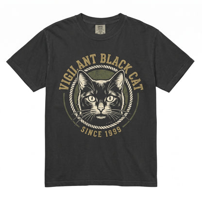 Vintage Halftone Black Cat Graphic Dark Aesthetic Kitten Dad Gift Unisex TShirt
