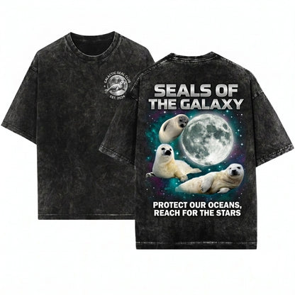 Three Baby Seal Retro Vintage Graphic Moon Cute Sea Dog Lovers Adult Gift Unisex Wash T-Shirt