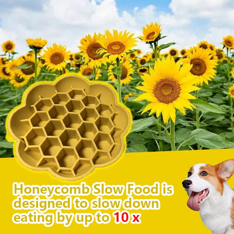 Custom  New Arrival Dog Bowl Slow Feeder Flower Pet Licking Bowl Slow Feeding Silicone Dog Lick Bowl