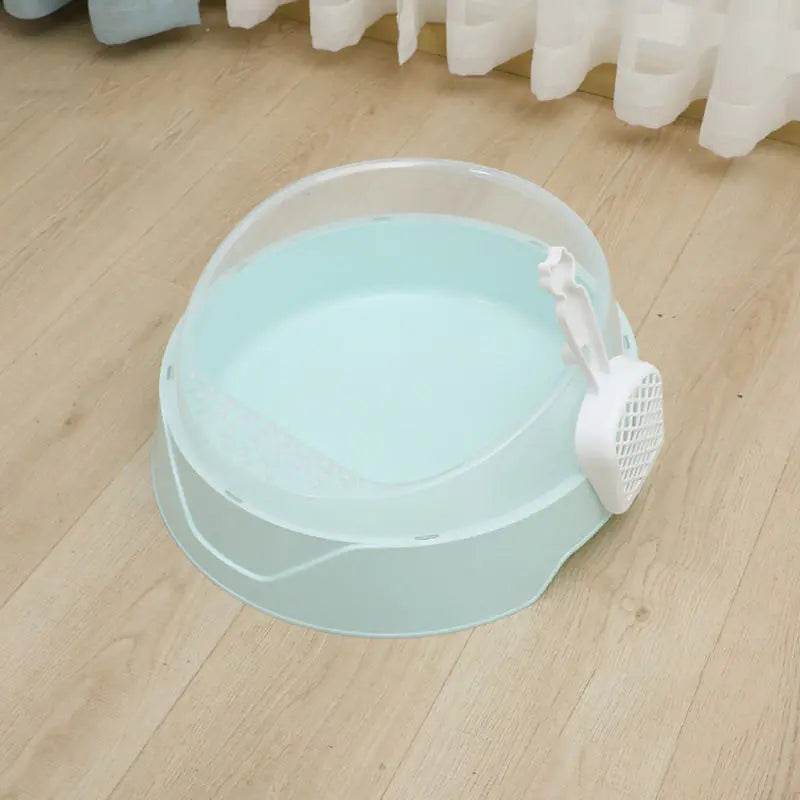 Spacious Covered Cat Litter Box with Scoop