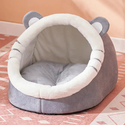 Winter-Ready Semi-Enclosed Cat Bed for All Seasons BabyFour